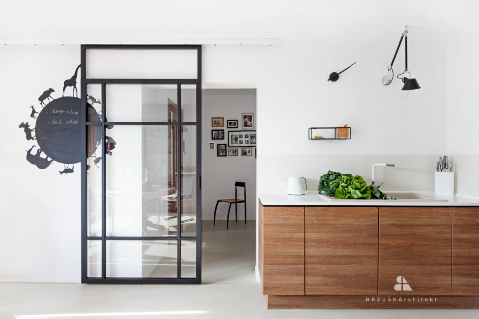 kuchnia przesuwane szklane drzwi Alicja Brzuska projekt